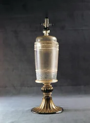 Reliquiar mit goldgesprühter Emailldekoration, venezianisch, spätes 15. Jahrhundert oder frühes 16. Jahrhundert (Cristallo-Glas)